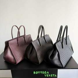 Picture of Bottega Veneta Handbags _SKUfw231412422fw
